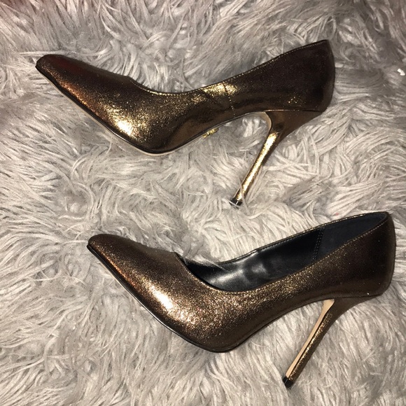 Rock Republic gold stilettos - Picture 3 of 3